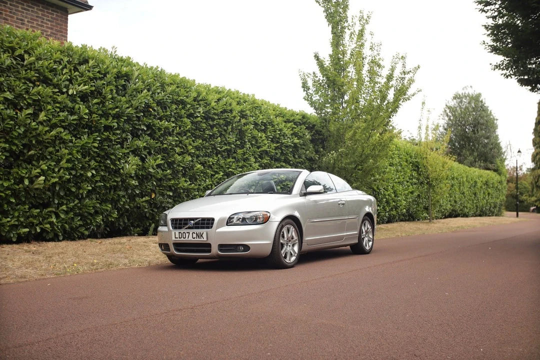2007 Volvo C70 2nd Gen - Image 10 of 30