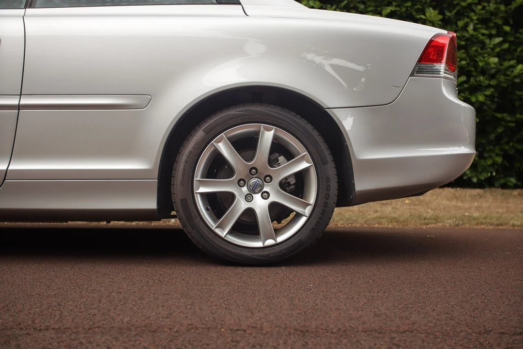 2007 Volvo C70 2nd Gen - Image 30 of 30