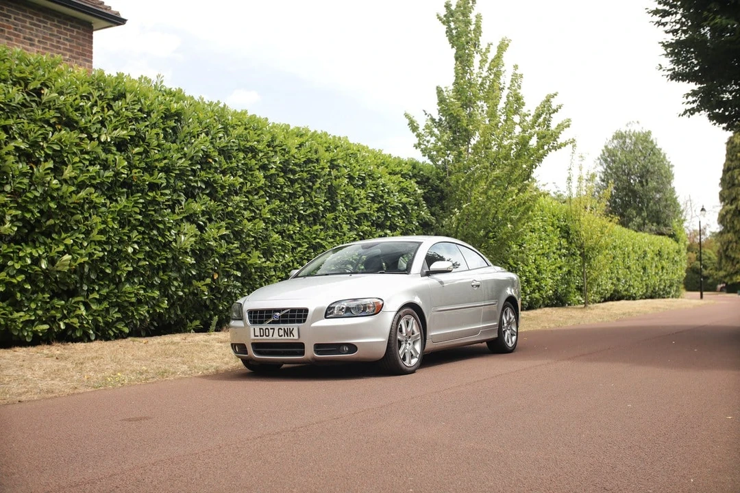 2007 Volvo C70 2nd Gen - Image 9 of 30
