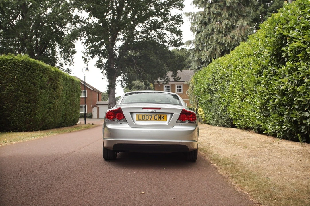 2007 Volvo C70 2nd Gen - Image 14 of 30