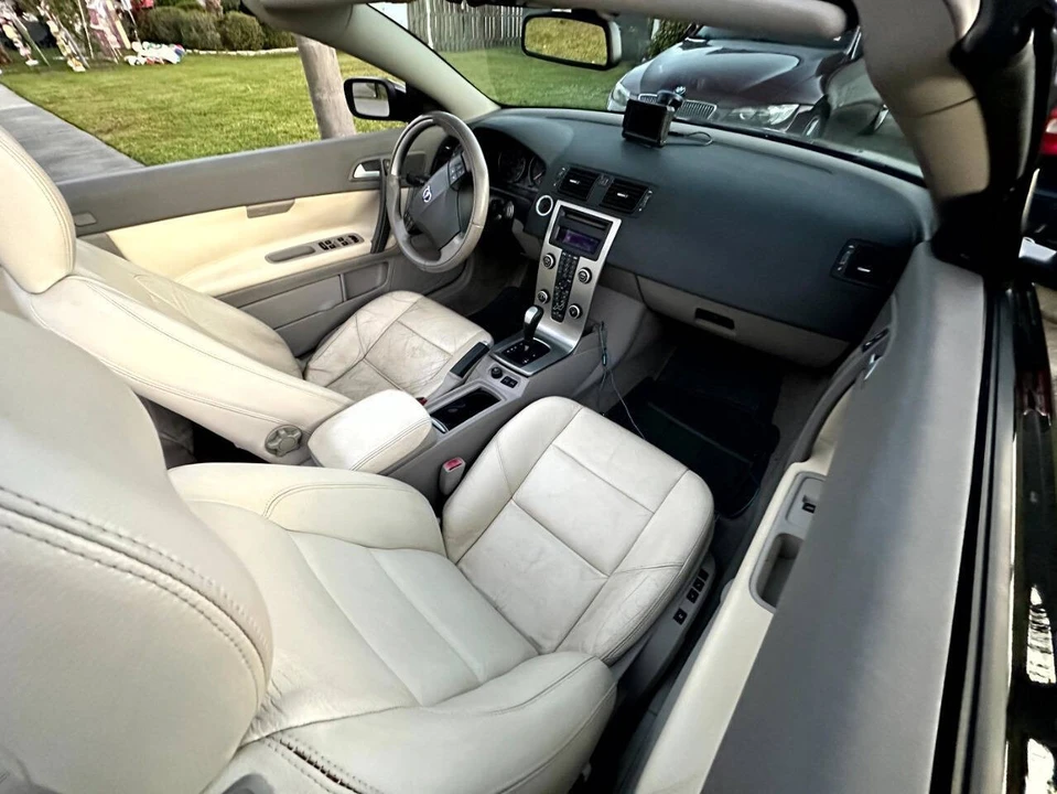 2007 Volvo C70 2nd Gen - Image 4 of 5