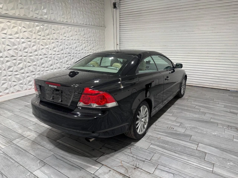 2007 Volvo C70 2nd Gen - Image 17 of 21