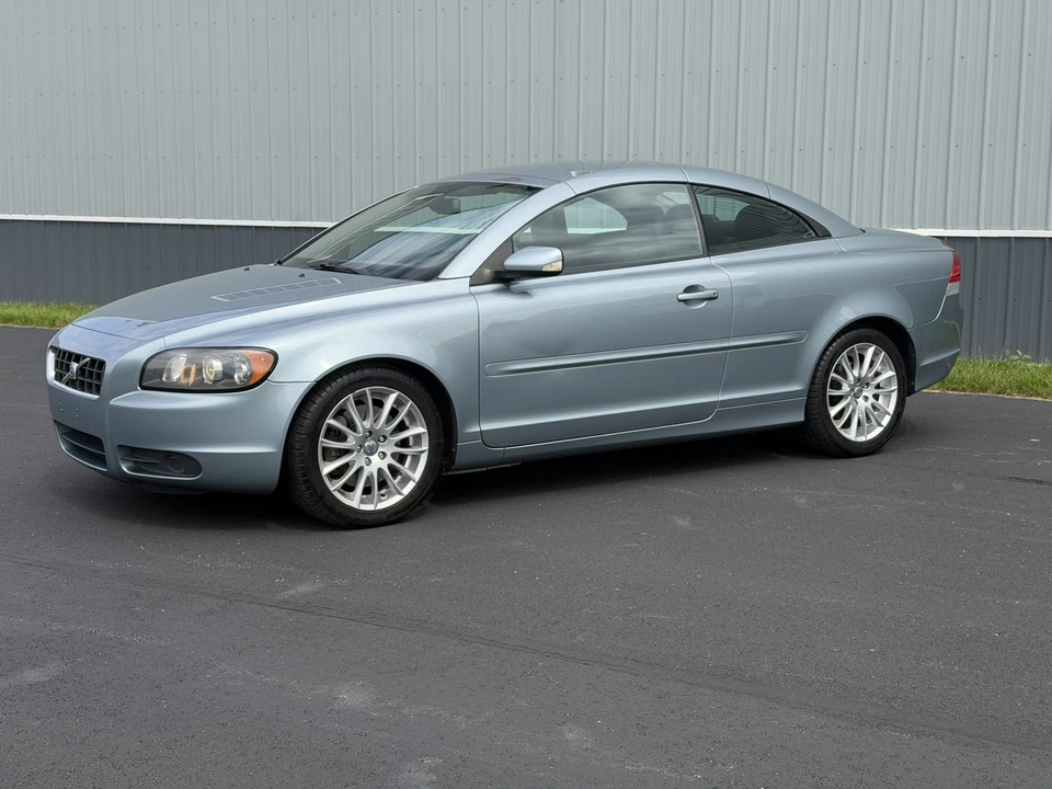 2007 Volvo C70 2nd Gen - Image 15 of 31