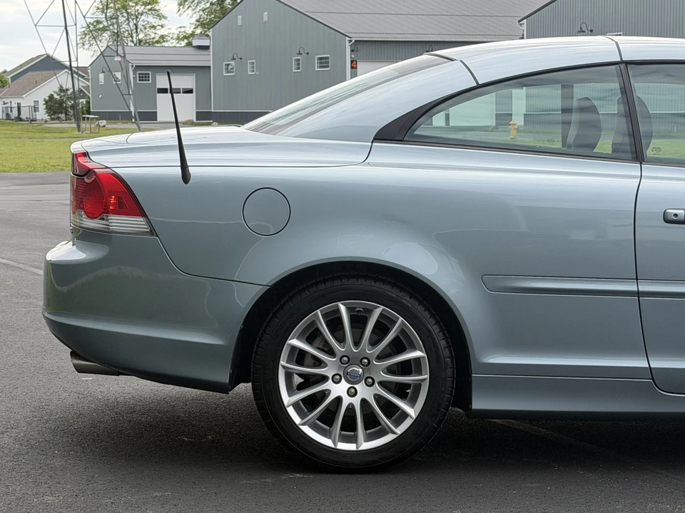 2007 Volvo C70 2nd Gen - Image 24 of 31