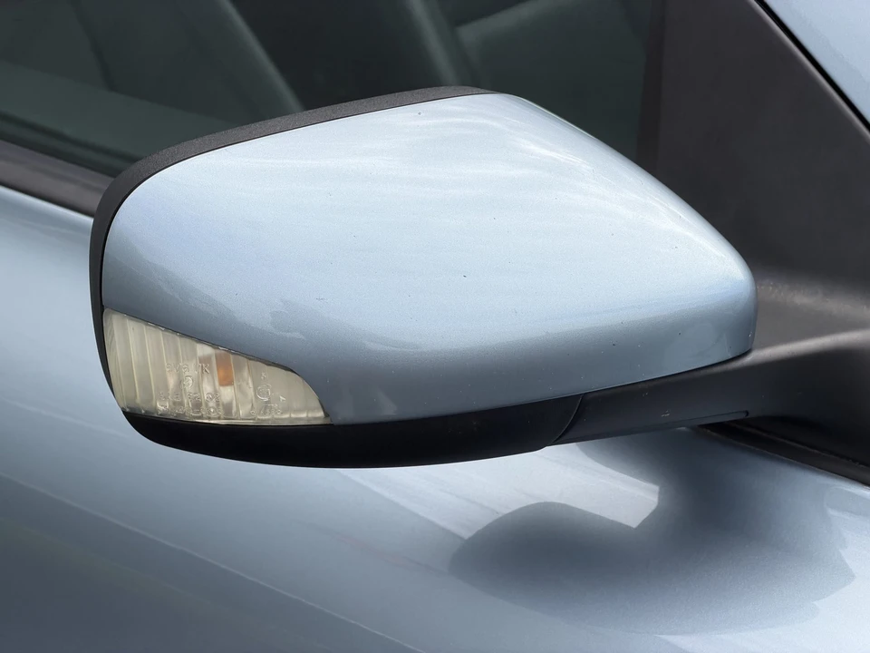 2007 Volvo C70 2nd Gen - Image 28 of 31