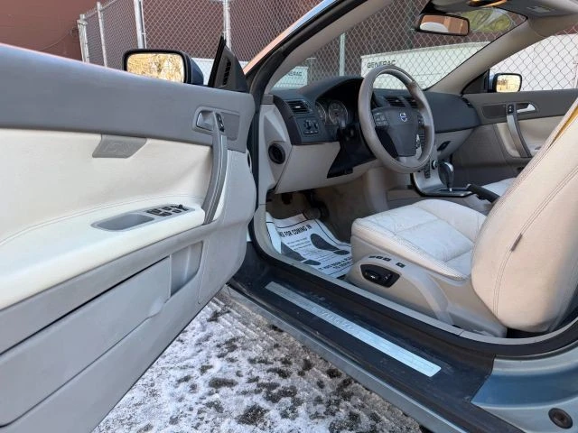 2007 Volvo C70 2nd Gen - Image 19 of 21