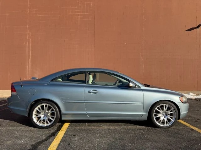 2007 Volvo C70 2nd Gen - Image 9 of 21