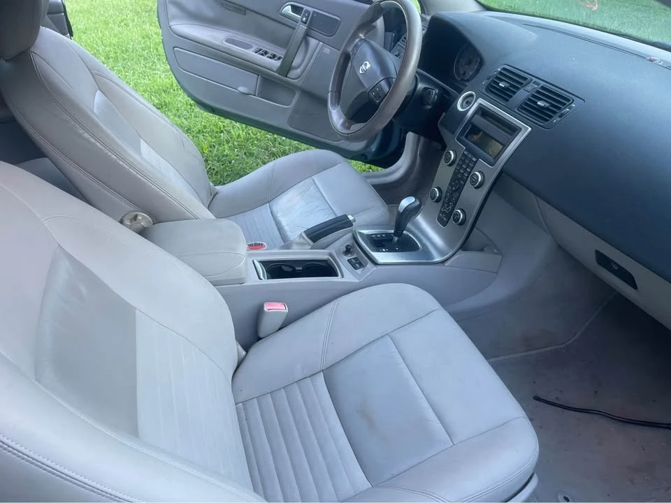 2007 Volvo C70 2nd Gen - Image 11 of 14