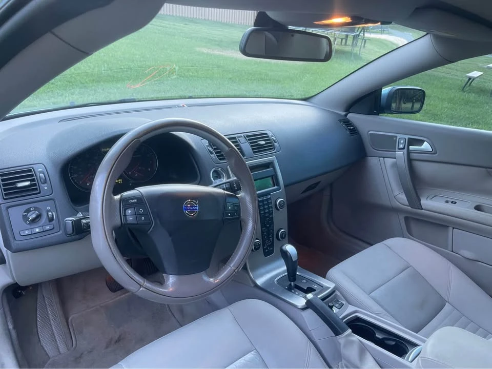 2007 Volvo C70 2nd Gen - Image 13 of 14