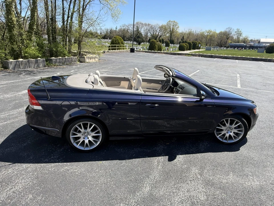 2007 Volvo C70 2nd Gen - Image 11 of 31