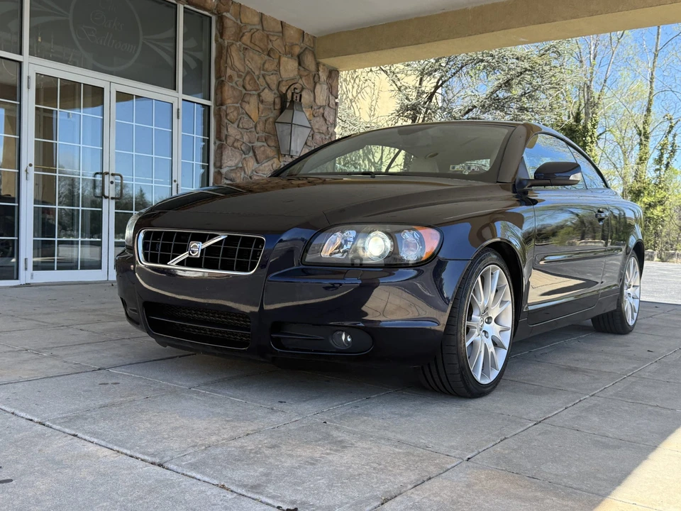2007 Volvo C70 2nd Gen - Image 19 of 31