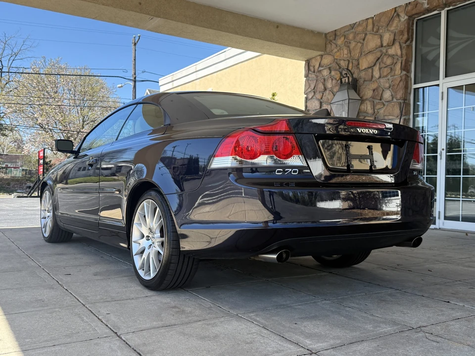 2007 Volvo C70 2nd Gen - Image 29 of 31