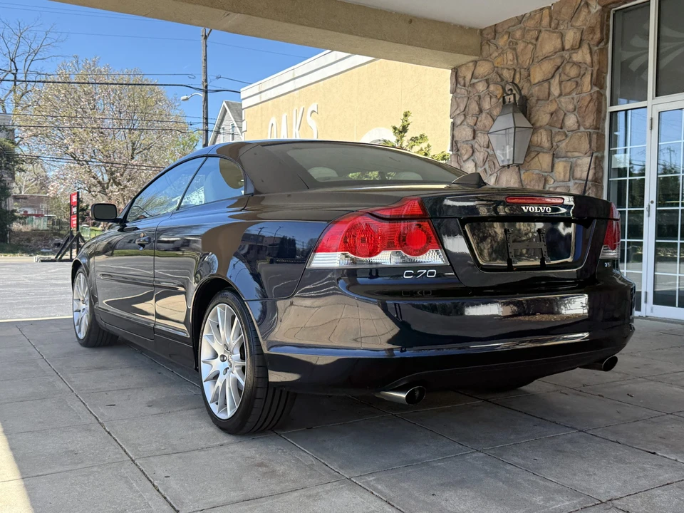 2007 Volvo C70 2nd Gen - Image 28 of 31