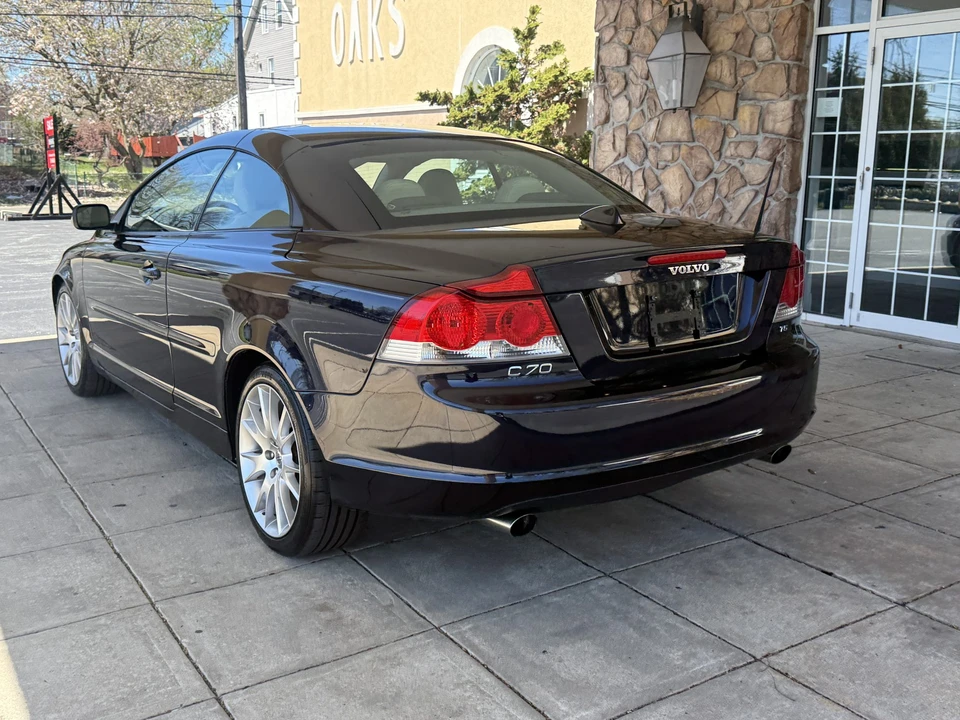 2007 Volvo C70 2nd Gen - Image 27 of 31