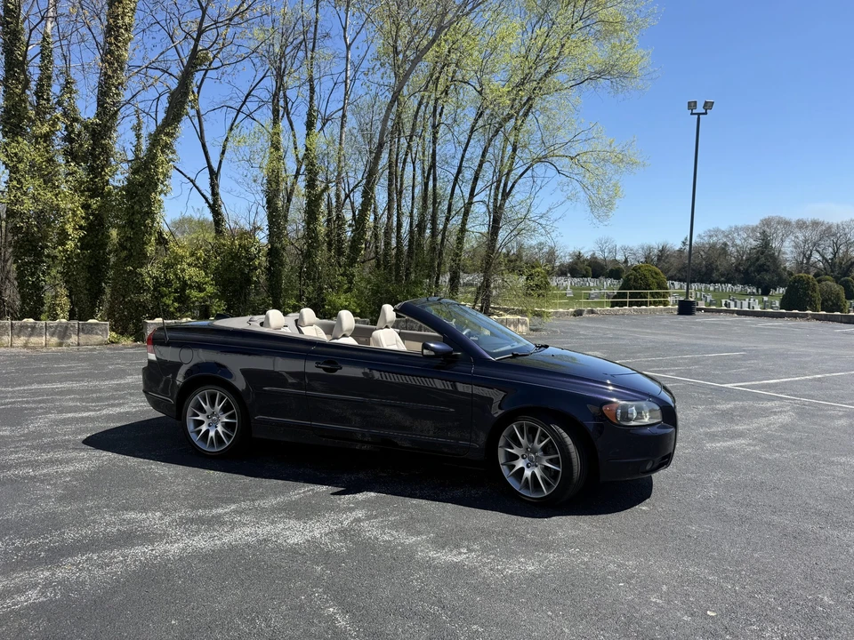 2007 Volvo C70 2nd Gen - Image 12 of 31