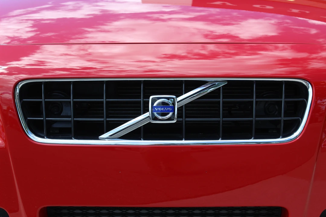 2007 Volvo C70 2nd Gen - Image 18 of 31