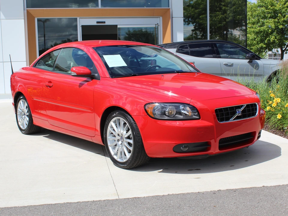 2007 Volvo C70 2nd Gen - Image 12 of 31