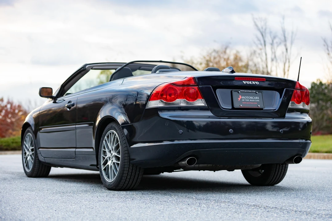 2007 Volvo C70 2nd Gen - Image 12 of 31