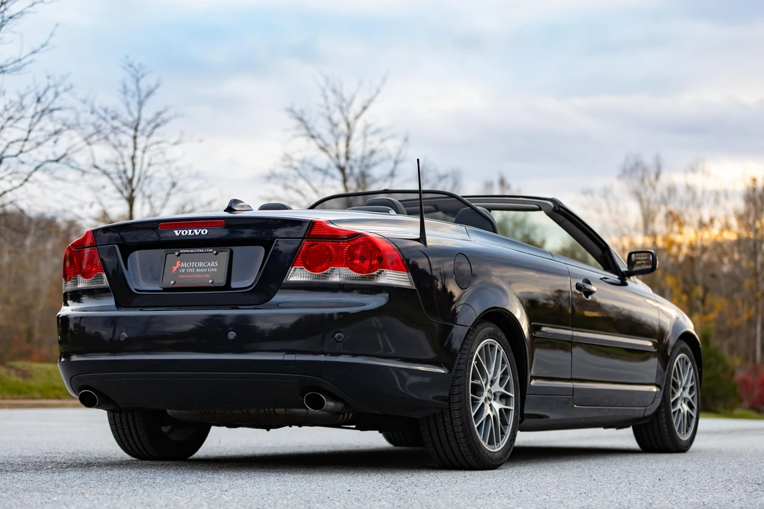 2007 Volvo C70 2nd Gen - Image 15 of 31