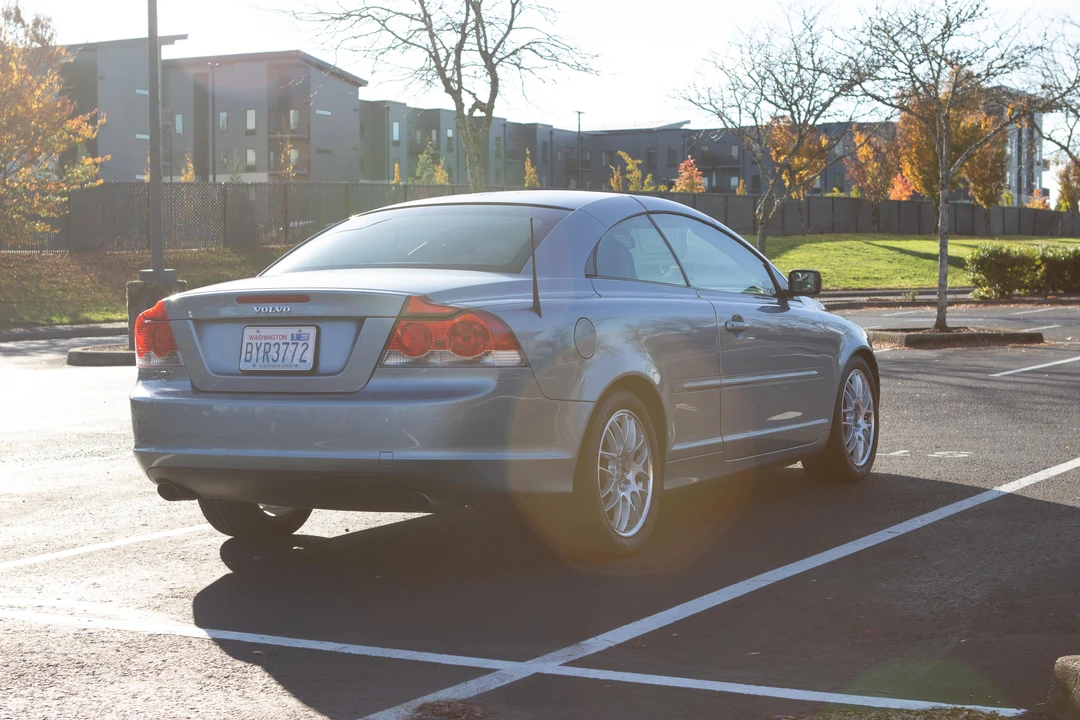 2007 Volvo C70 2nd Gen - Image 11 of 31
