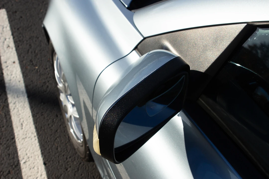 2007 Volvo C70 2nd Gen - Image 16 of 31