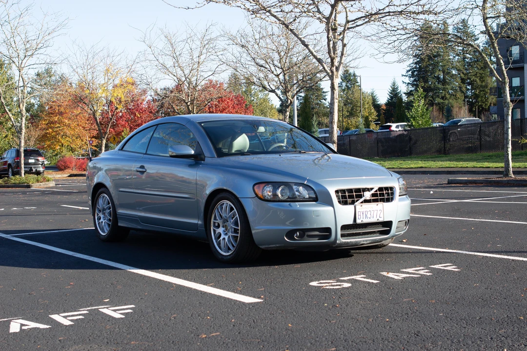 2007 Volvo C70 2nd Gen - Image 13 of 31