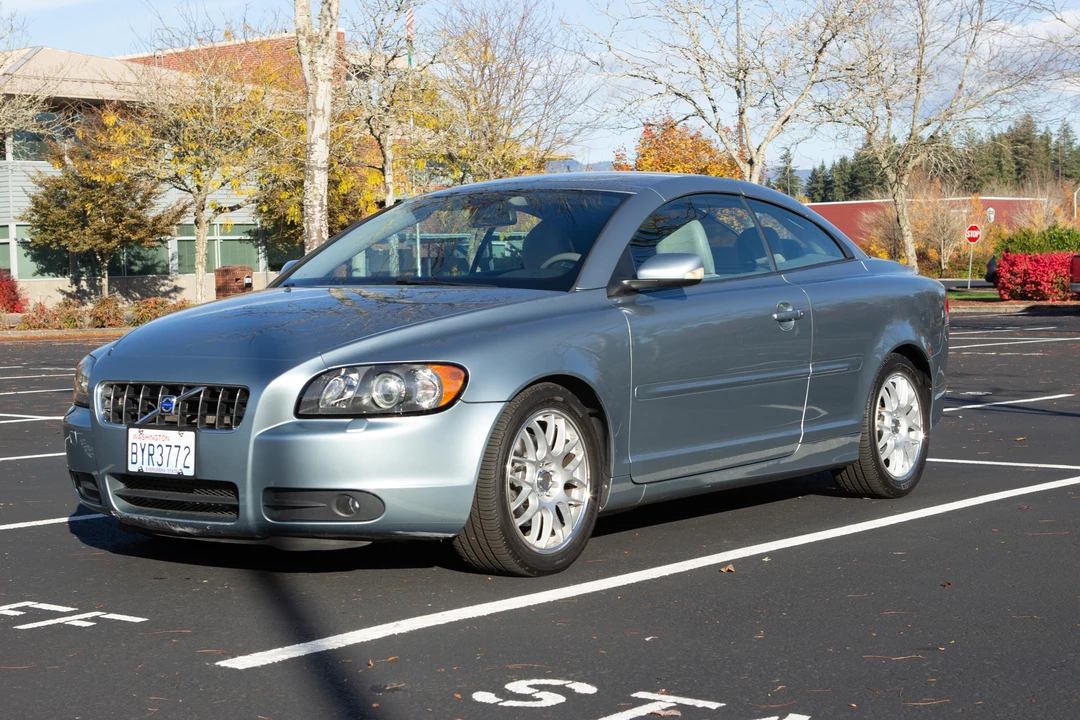 2007 Volvo C70 2nd Gen - Image 9 of 31