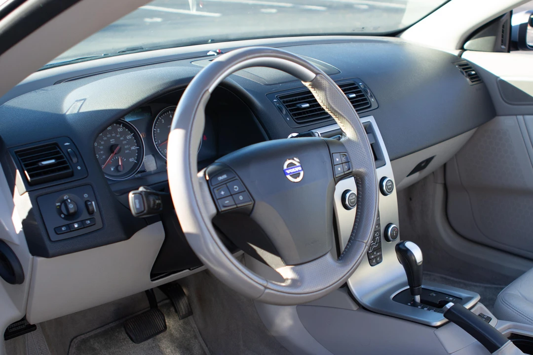 2007 Volvo C70 2nd Gen - Image 31 of 31