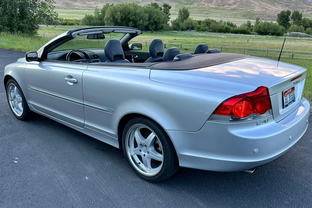 2007 Volvo C70 2nd Gen - Image 4 of 31