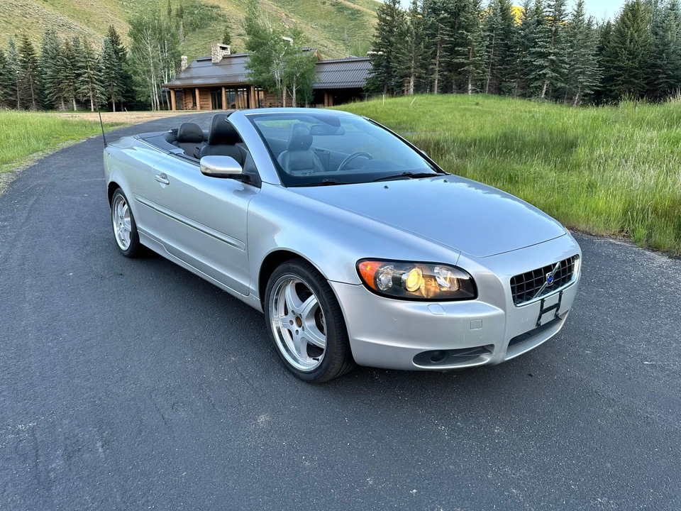 2007 Volvo C70 2nd Gen - Image 16 of 31