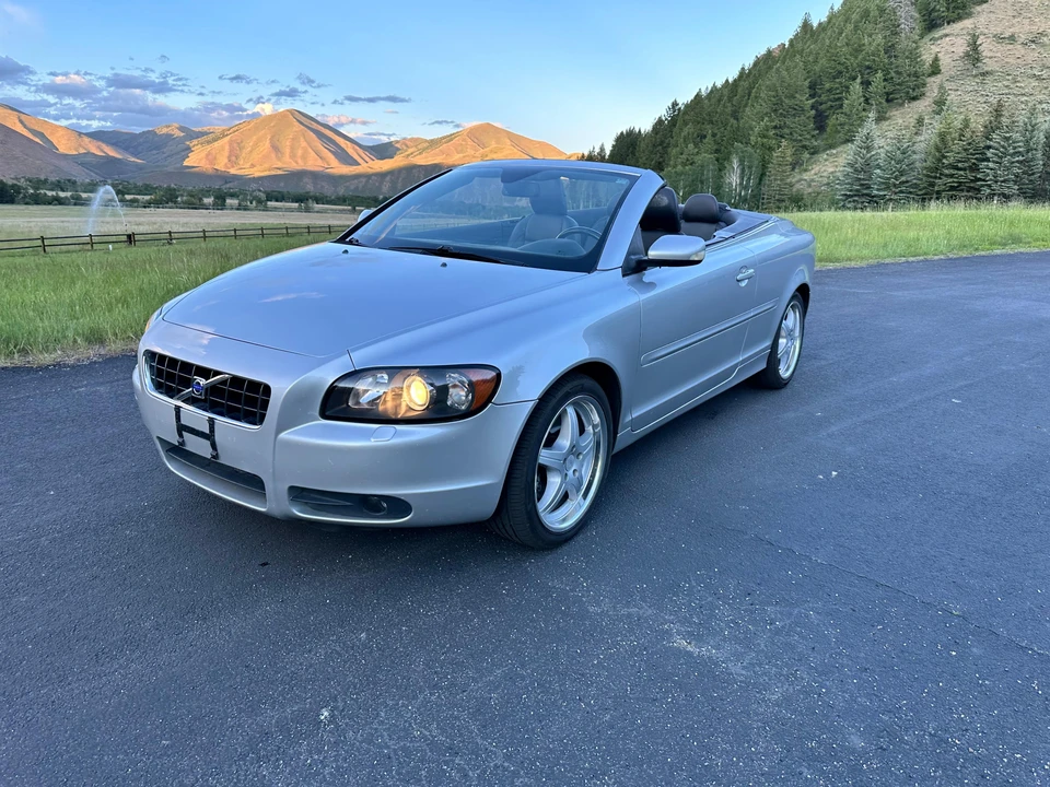 2007 Volvo C70 2nd Gen - Image 7 of 31