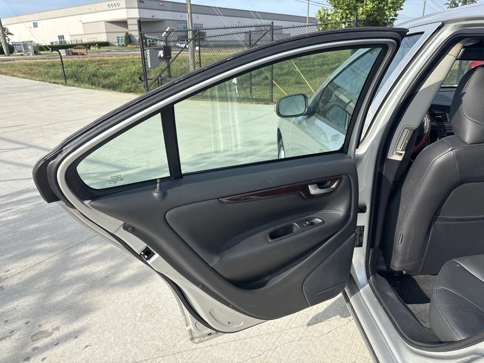 2007 Volvo S60 1st Gen - Image 13 of 30