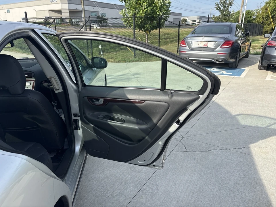 2007 Volvo S60 1st Gen - Image 15 of 30