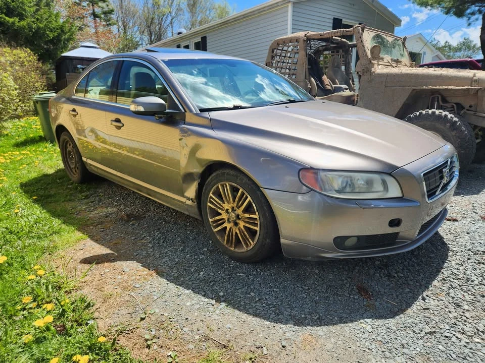 2007 Volvo S80 2nd Gen - Image 2 of 4