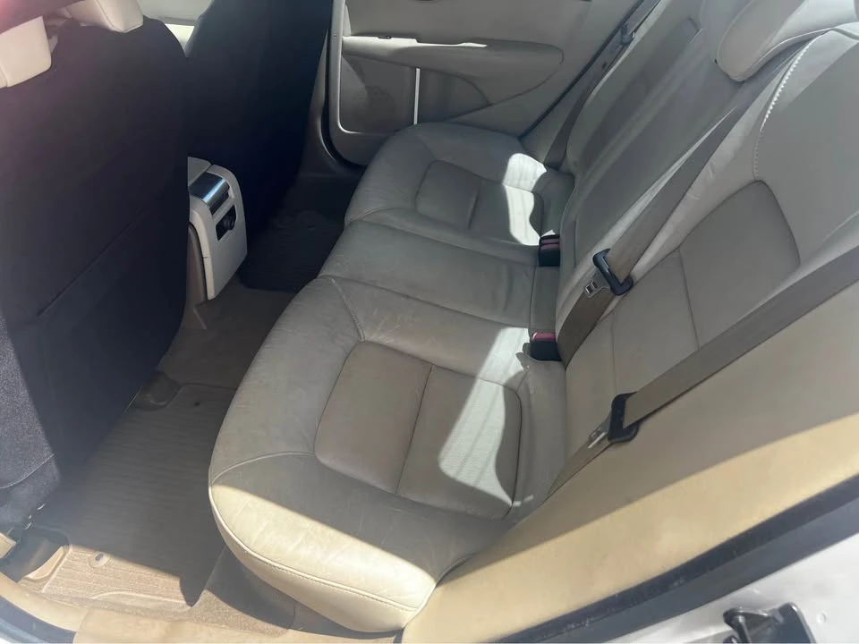 2007 Volvo S80 2nd Gen - Image 9 of 13