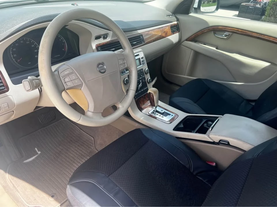 2007 Volvo S80 2nd Gen - Image 10 of 13