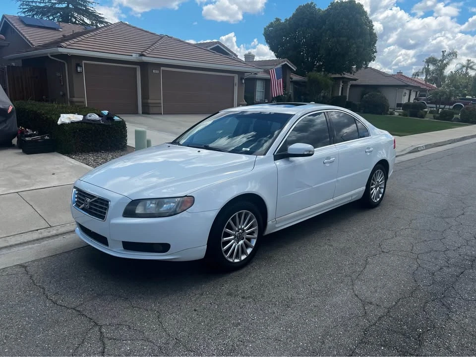 2007 Volvo S80 2nd Gen - Image 2 of 13