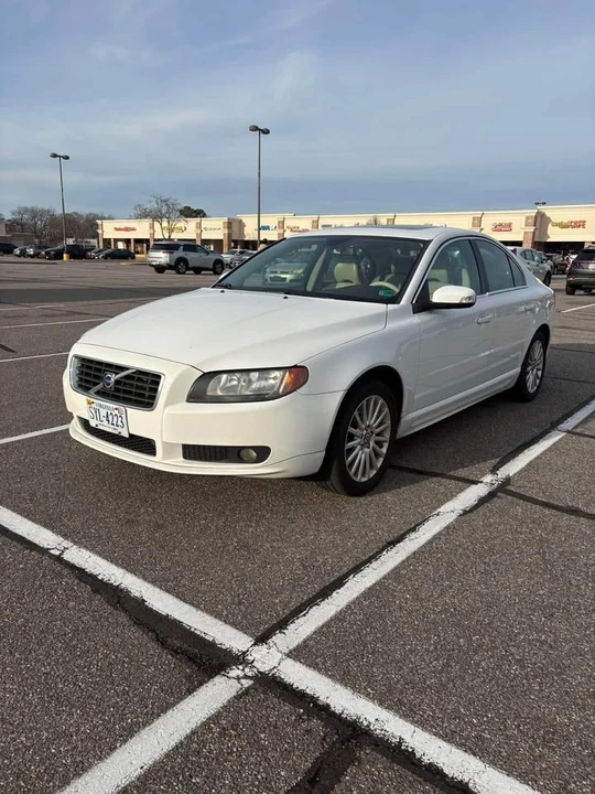 2007 Volvo S80 2nd Gen - Image 2 of 7
