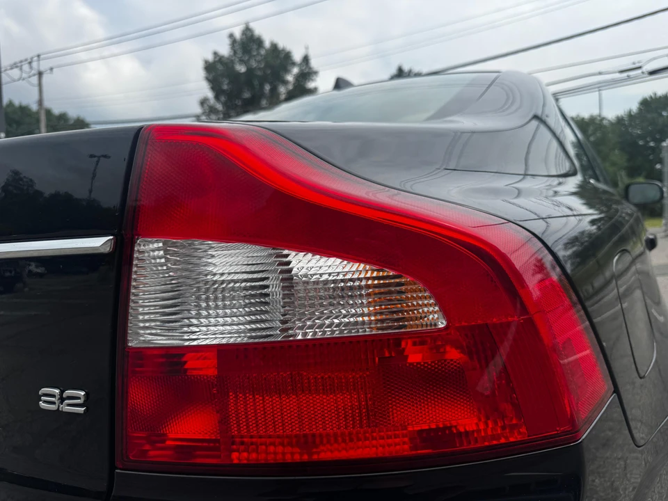 2007 Volvo S80 2nd Gen - Image 25 of 31