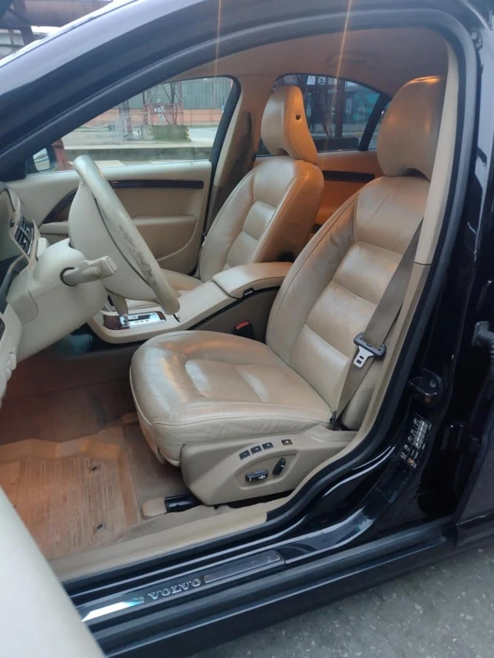2007 Volvo S80 2nd Gen - Image 13 of 17