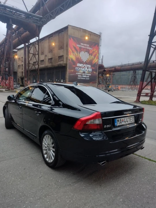 2007 Volvo S80 2nd Gen - Image 9 of 17