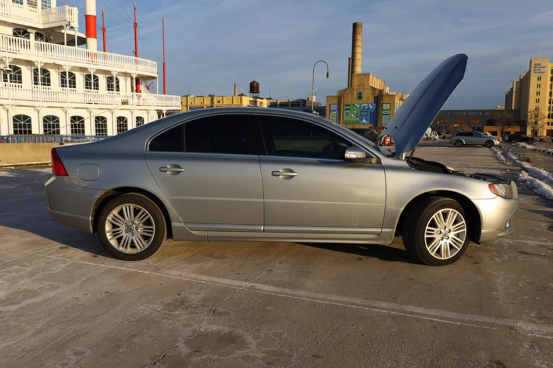 2007 Volvo S80 2nd Gen - Image 16 of 31