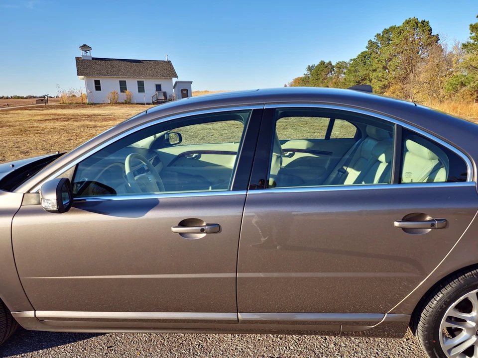 2007 Volvo S80 2nd Gen - Image 23 of 31