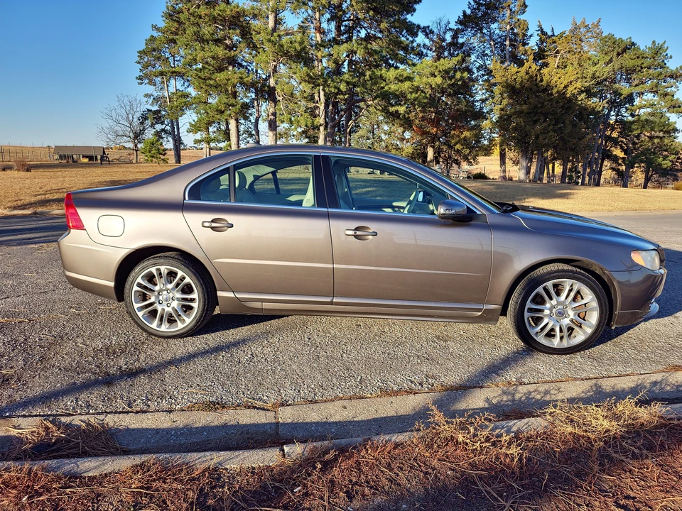 2007 Volvo S80 2nd Gen - Image 15 of 31