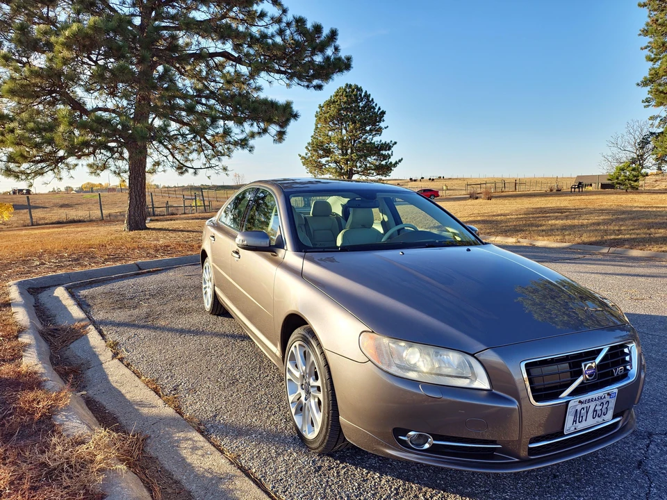 2007 Volvo S80 2nd Gen - Image 17 of 31