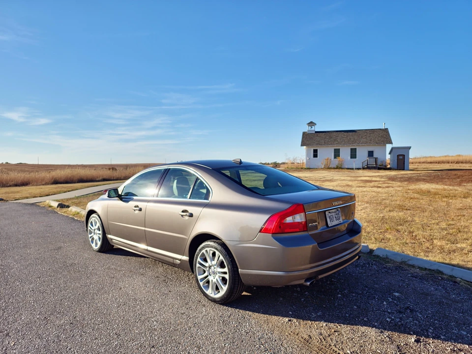 2007 Volvo S80 2nd Gen - Image 10 of 31