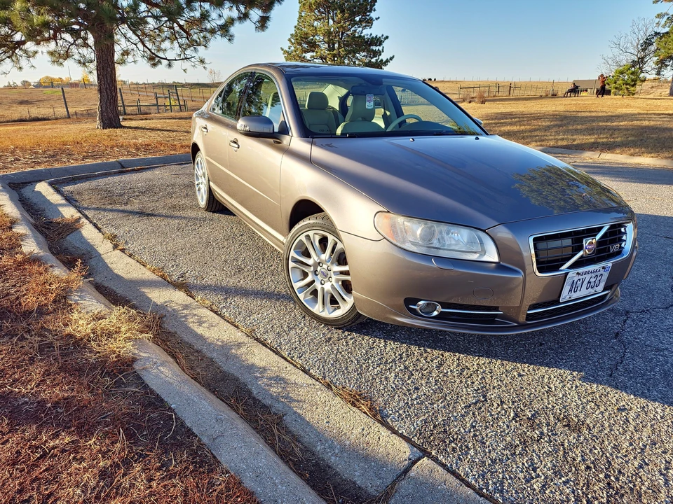 2007 Volvo S80 2nd Gen - Image 16 of 31