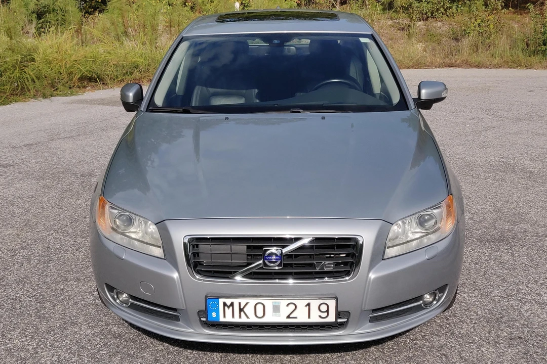 2007 Volvo S80 2nd Gen - Image 2 of 28