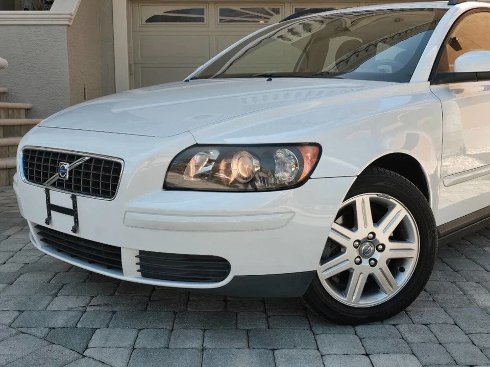 2007 Volvo V50 - Image 2 of 21