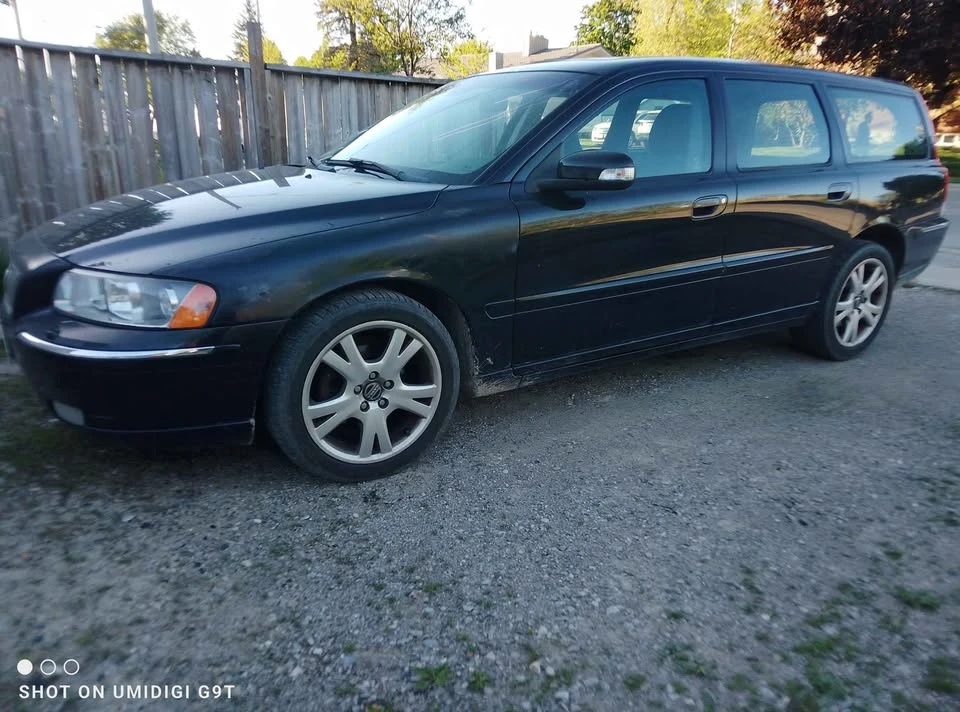 2007 Volvo V70 2nd Gen - Image 5 of 5